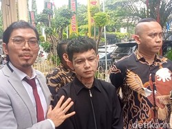 Sexy Goath Heran Juliette Angela Bohong Pergi dengan Anji Padahal Kerja