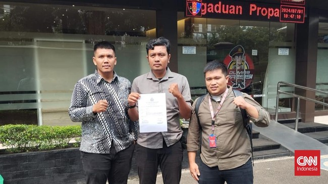 Lembaga Bantuan Hukum (LBH) Medan melaporkan Kapolda Sumut dan Dirkrimsus Polda Sumut ke Propam Mabes Polri dan Kompolnas RI.