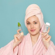 Perbandingan Niacinamide dan Vitamin C: Mana yang Lebih Ampuh Mencerahkan Kulit?