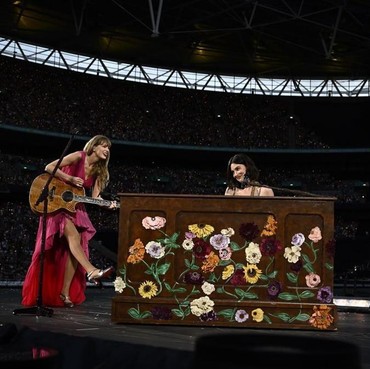 Lirik Lagu Us - Gracie Abrams featuring Taylor Swift