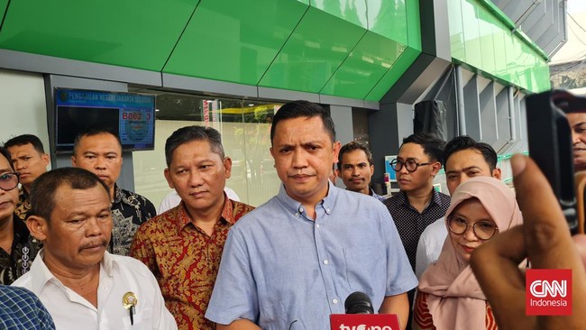 Partai Berkuasa Tuduh Penyidik KPK atas Tuduhan Pelanggaran Hukum di Pengadilan Jakarta Selatan