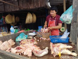 Sumut Alami Deflasi 0,33% gegara Anjloknya Harga Daging Ayam-Bawang Merah