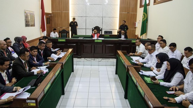 Ahli pidana dari Universitas Jayabaya Jakarta, Prof. Suhandi Cahaya menilai penetapan tersangka Pegi Setiawan di kasus pembunuhan Vina belum cukup bukti.