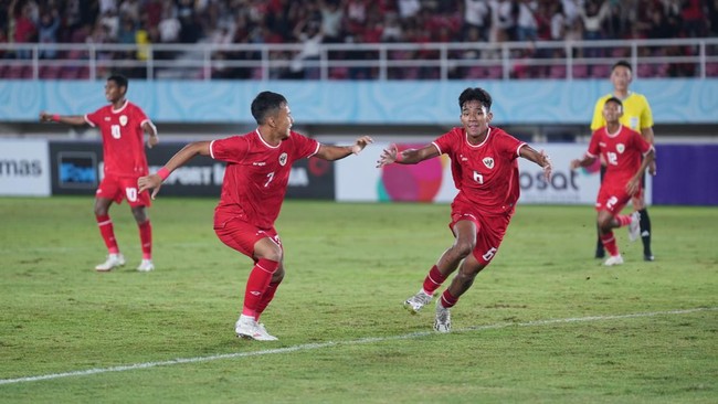 Gelandang Timnas Indonesia U-16 Muhamad Zahaby Gholy mencetak gol cepat dan gol indah saat main imbang 2-2 lawan Australia di babak 1 semifinal Piala AFF U-16.