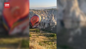 VIDEO:Tabrak Fairy Chimney, Balon Udara di Cappadocia Mendarat Darurat