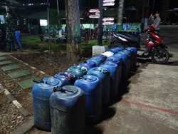 TNI Gagalkan Penyelundupan 700 Liter BBM Pertalite di Perbatasan RI-PNG
