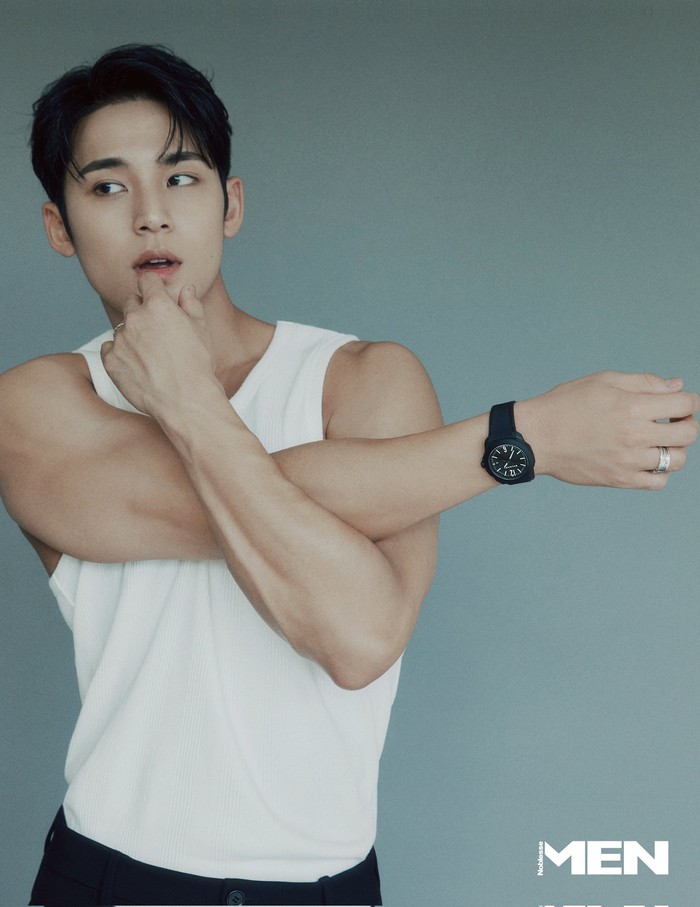 Meski memiliki kepribadian extrovert, ia sadar akan pentingnya menyisihkan waktu untuk diri sendiri. Di tengah-tengah momen masa mudanya yang paling berharga, Mingyu berencana untuk memanfaatkan waktu pribadinya sebaik mungkin. / Foto: x.com/MenNoblesse