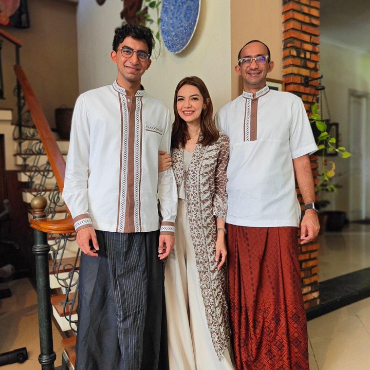 <p>Najwa Shihab menikah dengan Ibrahim Sjarief Assegaf pada tahun 1997, Bunda. Dari pernikahan ini, keduanya pun dikaruniai dua orang anak. (Foto: Instagram: @najwashihab)</p>