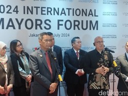 Buka Mayors Forum 2024, Heru Budi: Langkah Menuju Pembangunan Berkelanjutan