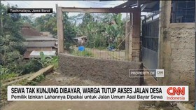 VIDEO: Sewa Tak Kunjung Dibayar, Warga Tutup Akses Jalan Desa