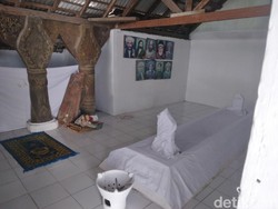 Menyusuri Situs Keramat Ki Gede Pekiringan di Pasar Balong Cirebon