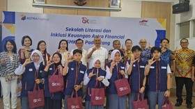 Astra Life Edukasi Siswa SMKN 4 Padalarang Agar Melek Finansial