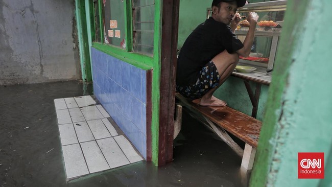 Banjir Masih Melanda 3 RT di Jakarta pada Minggu Sore