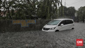 Hujan Deras Guyur Jakarta hingga Tangsel, Sejumlah Titik Banjir