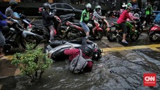 Banjir Sempat Rendam 35 RT Imbas Hujan Deras Jakarta