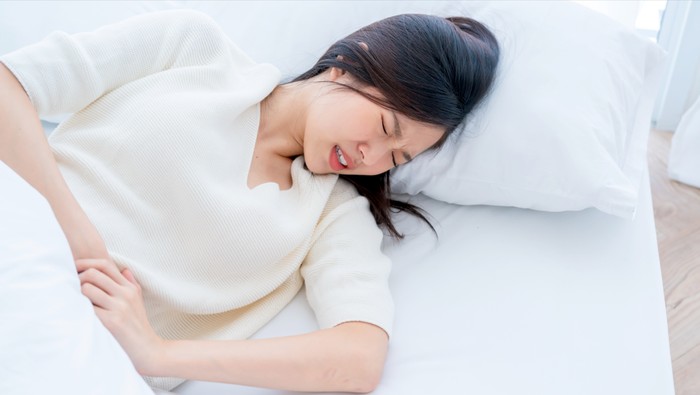 Jangan Biarkan Sakit Perut saat Haid Ganggu Aktivitasmu! Redakan dengan 5 Cara Ini
