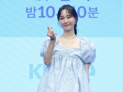Selamat, Lee Yoo Young Melahirkan Anak Pertamanya