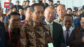 VIDEO: Jokowi Bantah PKS Cawe-cawe Pilgub DKI: Saya Bukan Ketua Partai