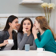 Ini 5 Tanda Orang Suka Bergosip yang Harus Diwaspadai, Perhatikan Mulai Sekarang