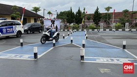 Pakar Soal Usulan DPR Mau SIM Berlaku Seumur Hidup: Itu Konyol