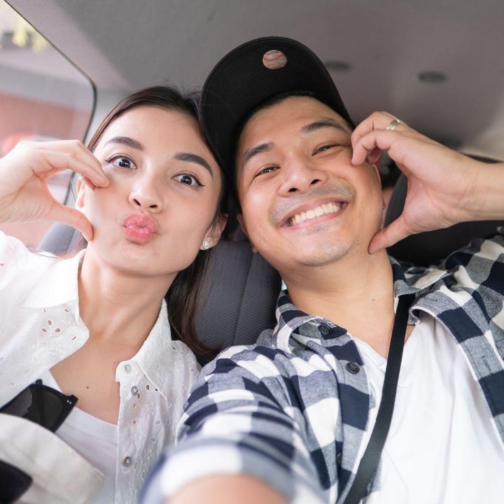 <p>"Tuhan memberkati keluargamu dengan berlimpah," doa seorang netizen. "Senang lihatnya Glenn sama Chelsea romantis banget. Kompak, langgeng, <em>so sweet</em> terus ya," kata netizen lainnya. (Foto: instagram: @glennalinskie)</p>