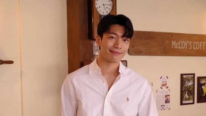 Aktor Korea Wi Ha Joon Sapa Fans Indonesia untuk Fan Meeting 'Wively Day', Ada Benefit Hi-Touch hingga Group Photo!