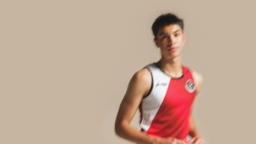 img-title 7 Gaya Eddy Anak Maudy Koesnaedi Jadi Model Jersey Kontingen Indonesia di Olimpiade 2024
