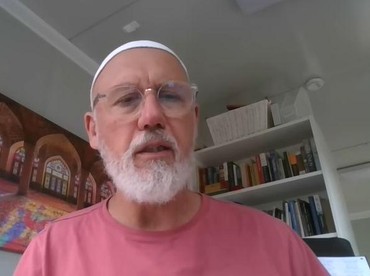 img-title Inilah Sosok Pendeta Australia yang Putuskan Mualaf usai Mengabdi Gereja 45 Tahun