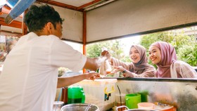 Peluang Cuan Bisnis Franchise Modal Kecil dari Es Teh hingga Mi Pedas