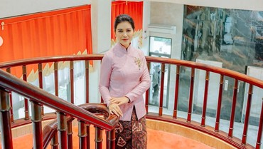 img-title Harta Bobby Nasution Puluhan Miliar, Ini Deretan Tas Mewah Milik Kahiyang Ayu