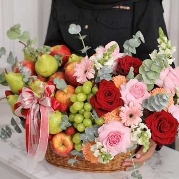 Hampers Masa Kini, Lumiere Florist Hadirkan Perpaduan Unik dari Buah & Bunga