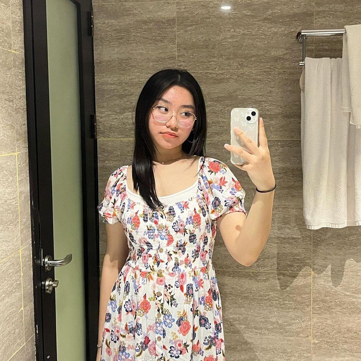 <p>Fiorelly sendiri cukup aktif dalam membagikan berbagai kegiatannya pada laman Instagram. Pengikut media sosialnya ini pun sampai tembus 11,6 ribu, lho. (Foto: Instagram: @fiorellyxa)</p>