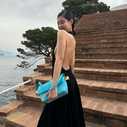 5 Idol K-Pop Ini Pernah Jadi Model Runway, Ada Biasmu?
