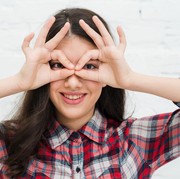 Mata Gampang Lelah Saat Menatap Layar? Terapkan 4 Tips Ini untuk Merawat Mata