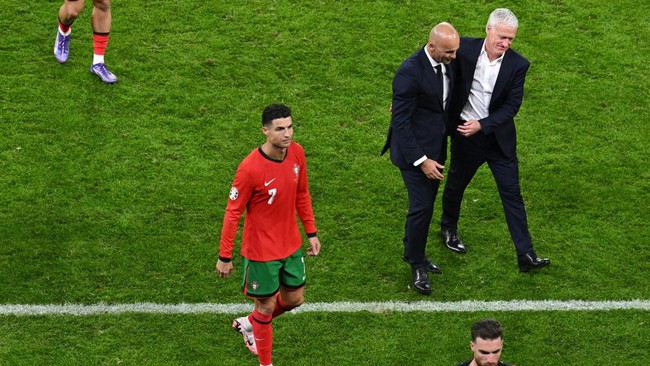 Asap Duka Cristiano Ronaldo Usai Portugal Berguguran di Piala Dunia