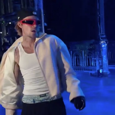 Lirik Lagu Company - Justin Bieber