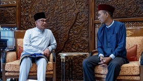 Anwar Ibrahim Bertemu UAS, Bahas Dakwah Malaysia- Indonesia