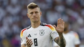 Toni Kroos Dapat Penghormatan dari Warga Kota Kelahiran Usai Pensiun