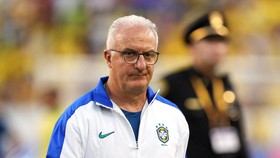 Pelatih Brasil Dicuekin Pemain Saat Lawan Uruguay, Fans Murka