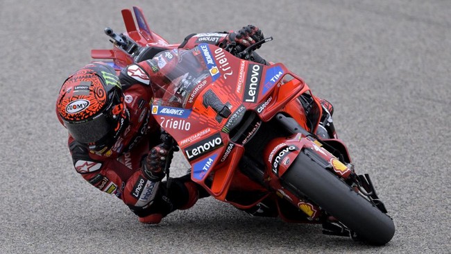 Francesco Bagnaia Kalahkan Rival di Latihan MotoGP Austria, Marc Marquez Terpuruk di Posisi Keempat