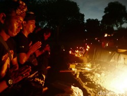 6 Tradisi Malam 1 Suro Unik di Jawa Timur