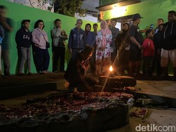 Malam 1 Suro, Warga Rela Mudik Demi Ziarah ke Petilasan Sunan Kalijaga