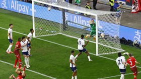 Euro 2024: Tendangan Sudut Shaqiri Kena Tiang, Dipuji Kiper Inggris
