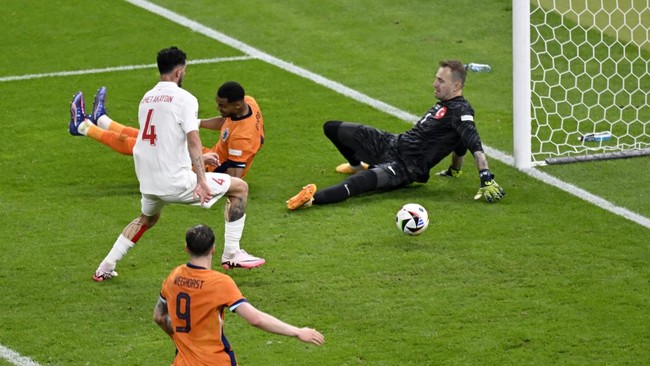 Belanda lolos ke semifinal usai menang dramatis atas Turki pada laga perempat final Euro 2024 di Olympiastadion, Jerman, Minggu (7/7) dini hari WIB.