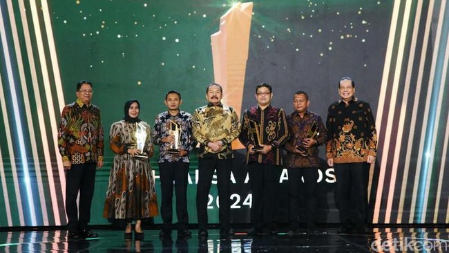 Jaksa Agung ST Burhanuddin sebut penghargaan Adhyaksa Awards 2024 membahagiakan bagi kejaksaan.