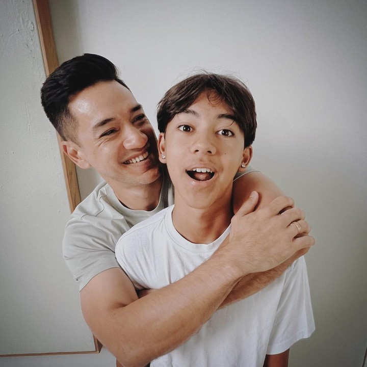 <p>Jason Deandra White adalah putra sulung Andrew dan Nana yang lahir pada Desember 2006 silam. Saat ini ia sudah berusia 17 tahun, lho. (Foto: Instagram @andrew.white._)</p>