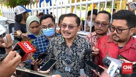 Dekan FK Unair Budi Santoso Surati Rektor Minta Penjelasan