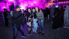 Cerita Warga Saudi Seru-seruan Dugem-Konser di Kota Tetangga Mekkah