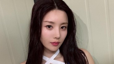 img-title Penampilan di Waterbomb Viral, Kwon Eunbi Kini Kebanjiran Rezeki