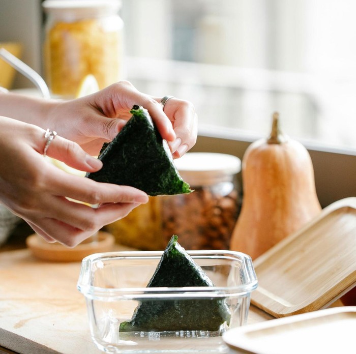 Ilustrasi memasak makanan Jepang